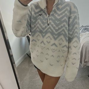 VICTORIA’S SECRET PINK SHERPA QUARTER-ZIP